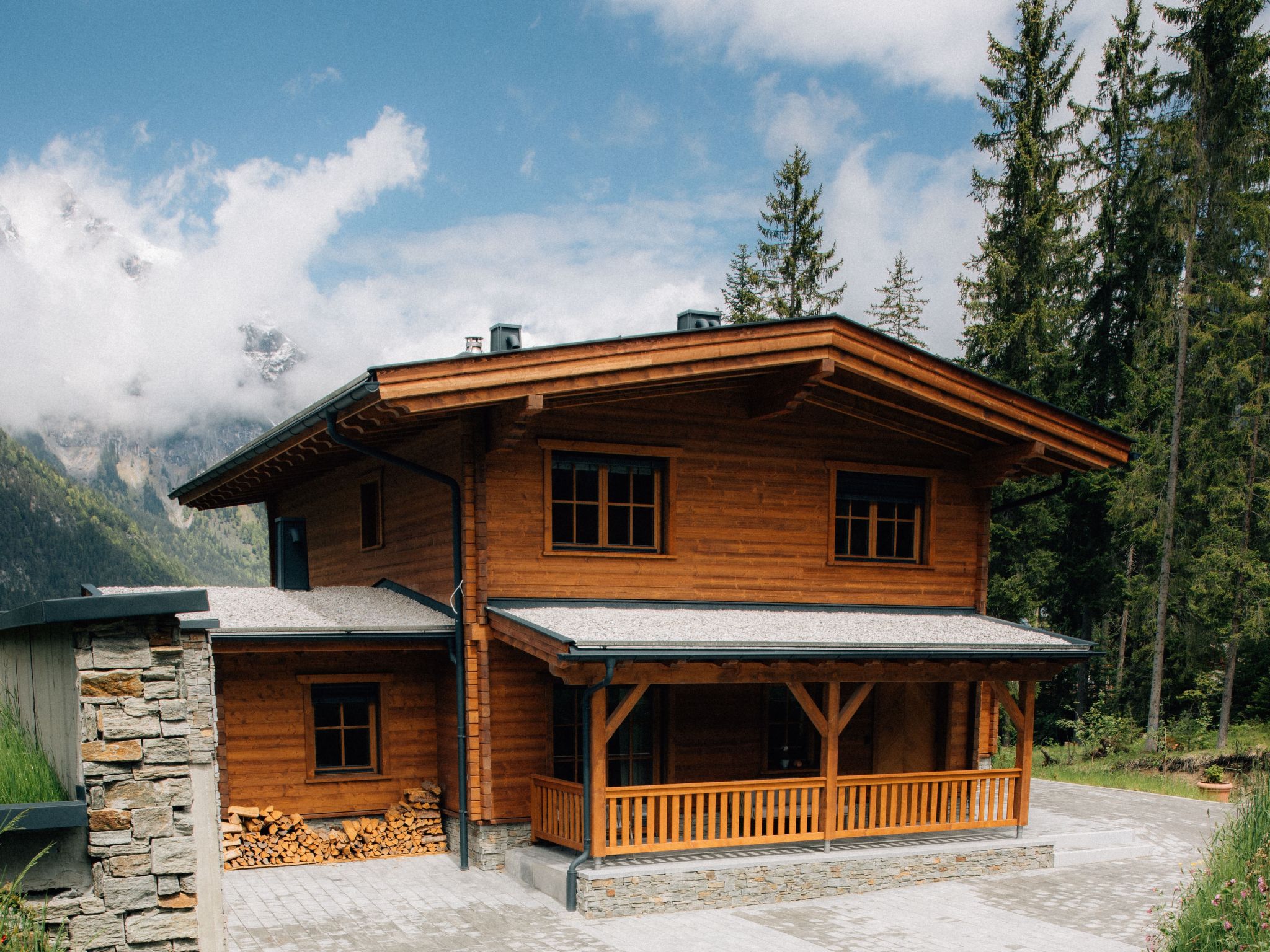 Sissis Green Chalet Elisabeth-Draußen