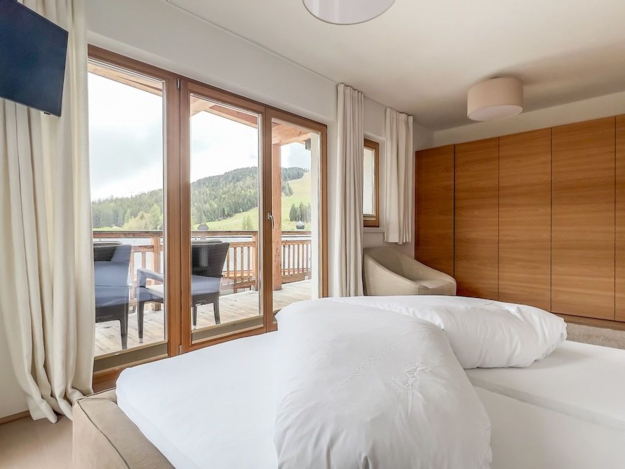 Photo of Luxus Chalet Poolblick - mit eigener Sauna