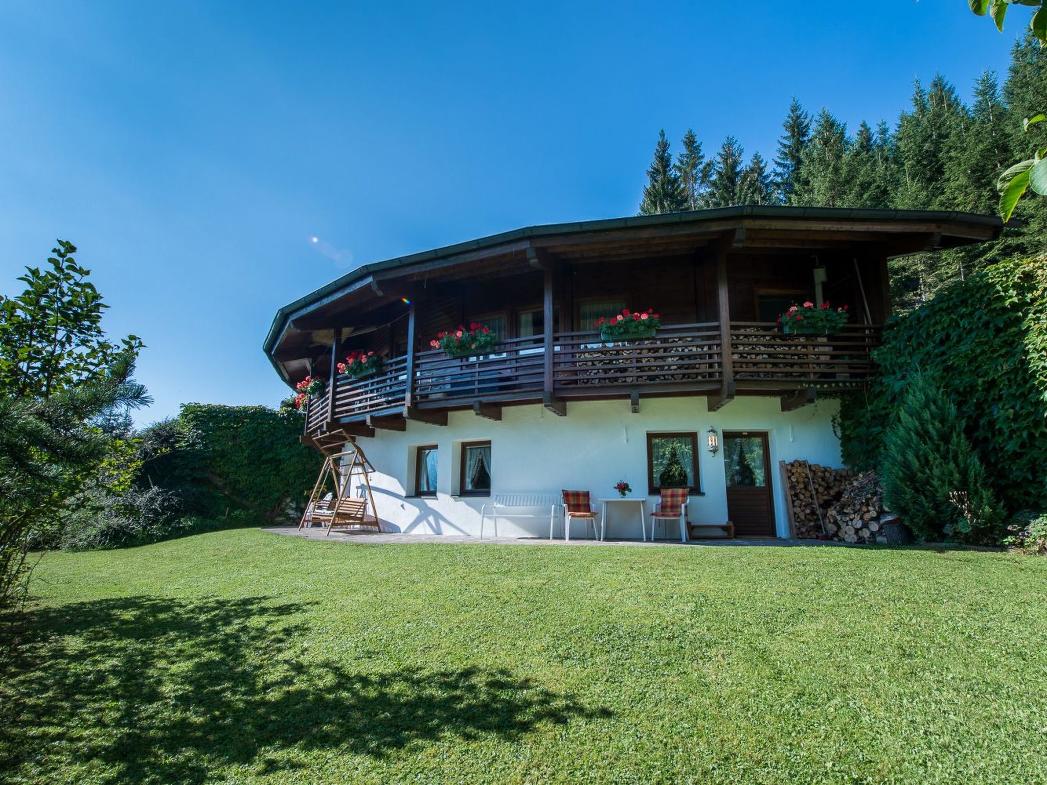 Für 2 Personen ca. 33 m&sup2; in Vomp, Tirol (Unterinntal)-Image-tags.info