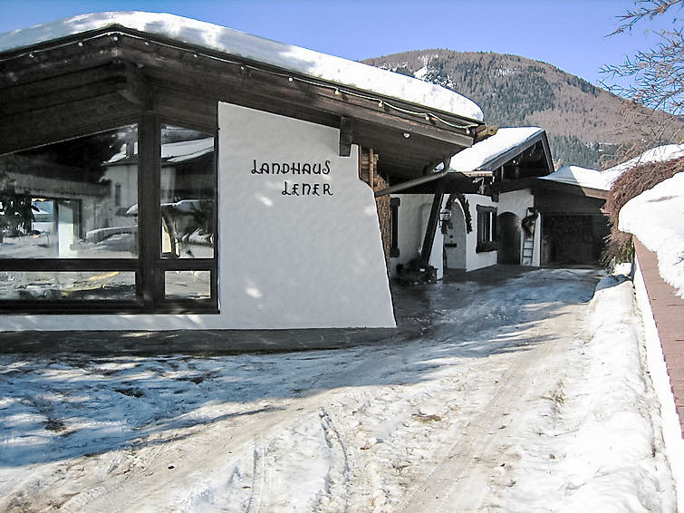 Search and Stay destination Schöfens, Tirol - Austria from AU$ 128. Lener