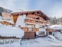 Romantik Chalet Karin