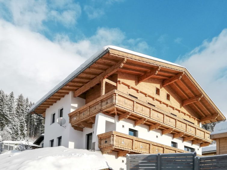 Search and Stay Destinations. Vacation Rentals in Rofansiedlung, Schwaz - Tirol - Austria