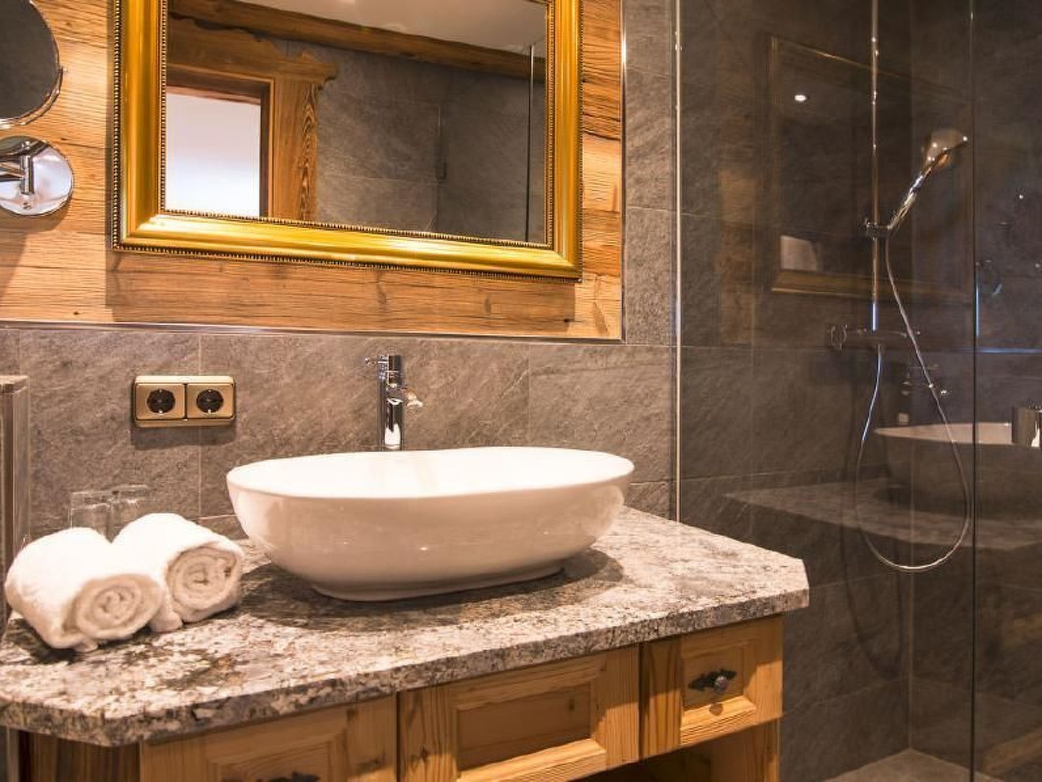 Photo of Bischofer-Bergwelt