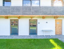 Rustiek appartement aan de skipiste in Fügen met panoramisch bergzicht - thumbnail 6