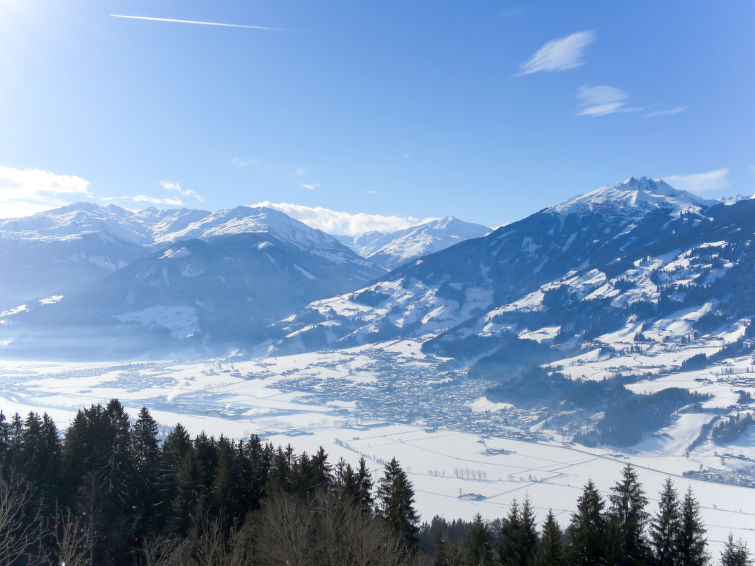 Search and Stay destination Hart im Zillertal, Tirol - Austria from AU$ 145. Moarerlechenhof (FGZ336)