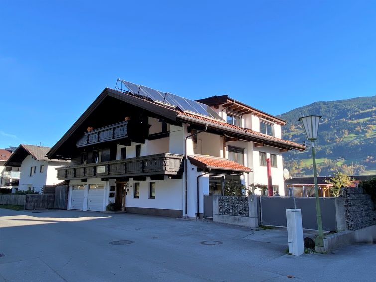 Anna Apartment in Fugen