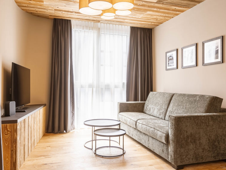 Search and Stay destination Fügen, Tirol - Austria from AU$ 507. mit Balkon