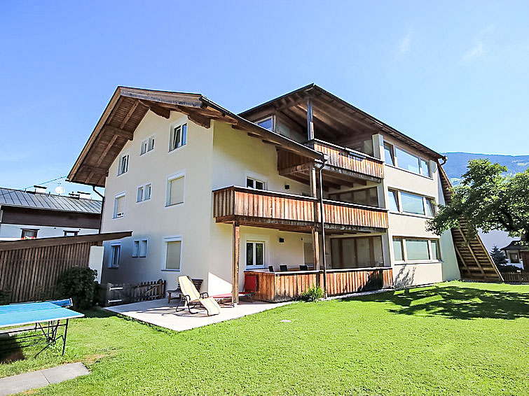 Bergzicht en ruimte in appartement Gerda in Kaltenbach in Kaltenbach