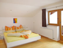 Ruim appartement voor 8 personen aan de skipiste in Kaltenbach - thumbnail 4
