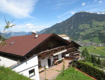 Ruim appartement voor 8 personen aan de skipiste in Kaltenbach - thumbnail 1