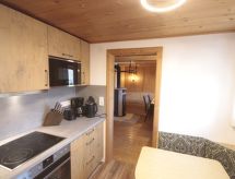 Gangerhof in Kaltenbach: sfeervol appartement direct aan de piste in Zillertal - thumbnail 3