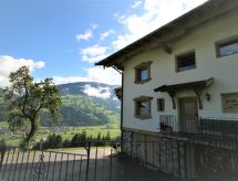Gangerhof in Kaltenbach: sfeervol appartement direct aan de piste in Zillertal - thumbnail 1
