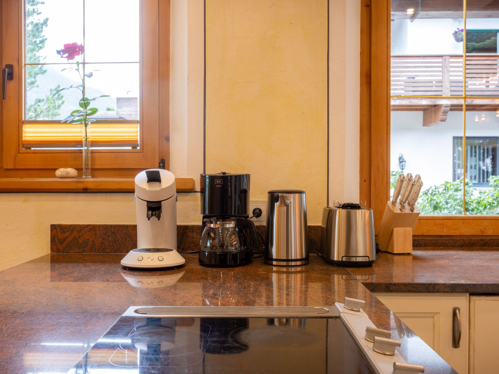 Villa Emma, Ferienhaus für bis zu 10 Personen, eigener Garten, absolute Privats-Image-tags.info