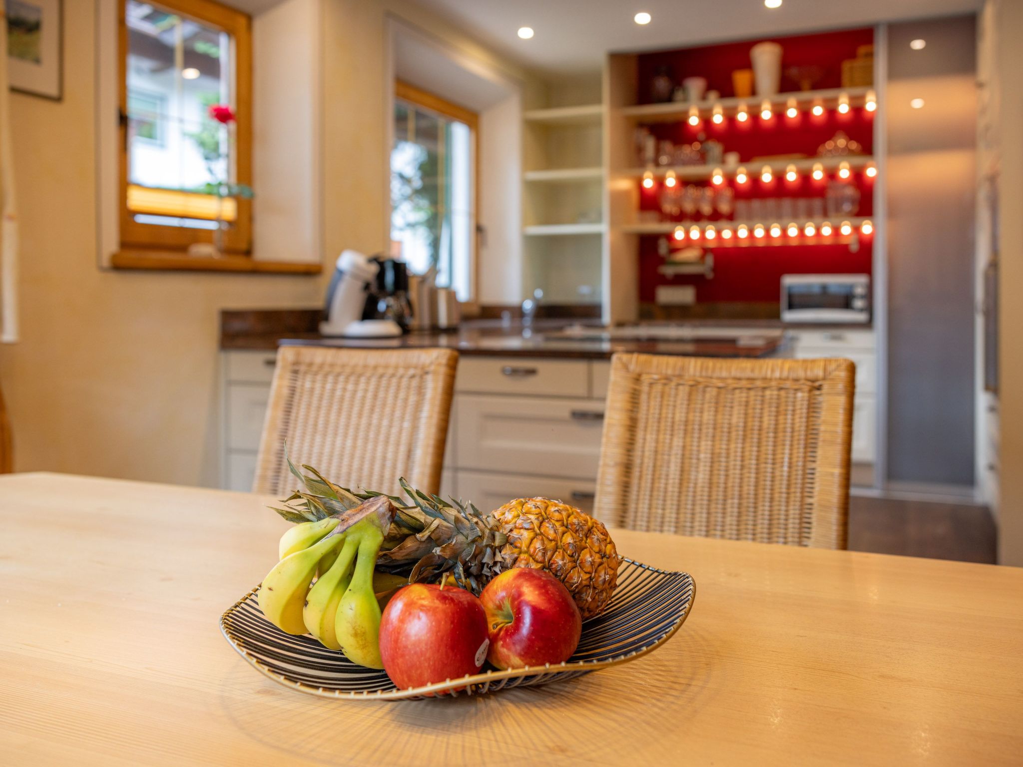 Villa Emma, Ferienhaus für bis zu 10 Personen, eigener Garten, absolute Privats-Image-tags.info