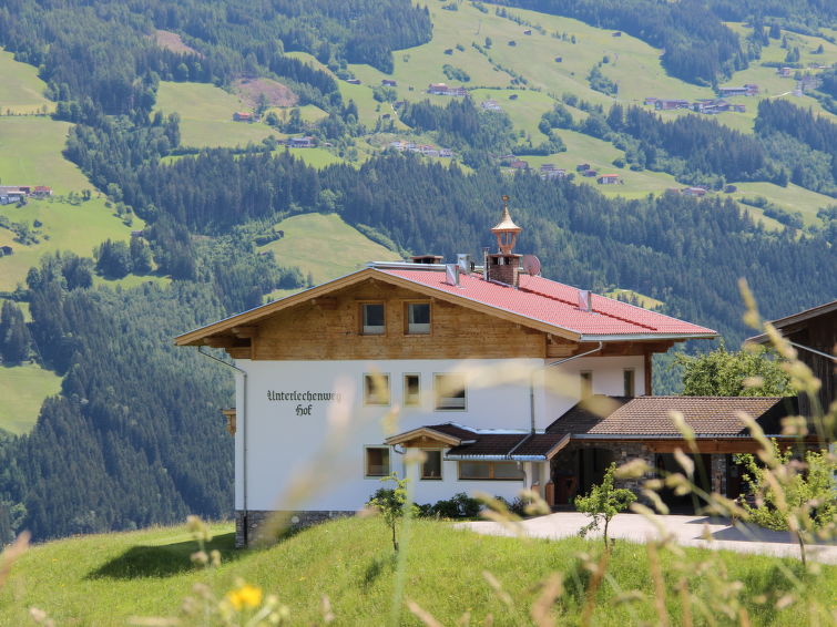 Aan de piste: Ruim appartement Annelies in Aschau im Zillertal in Aschau im Zillertal