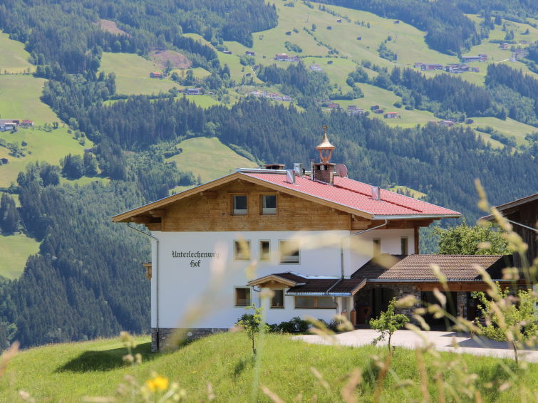 4-Zimmer-Wohnung 100 m2 im 1. Stock. Komfortabel und geschmackvoll eingerichtet: Eingang. 1 Doppelzimmer mit Waschbecken. 1 Doppelzimmer mit Sat-TV (Flachbildschirm). Ausgang zum Balkon. 1 Zimmer mit ..