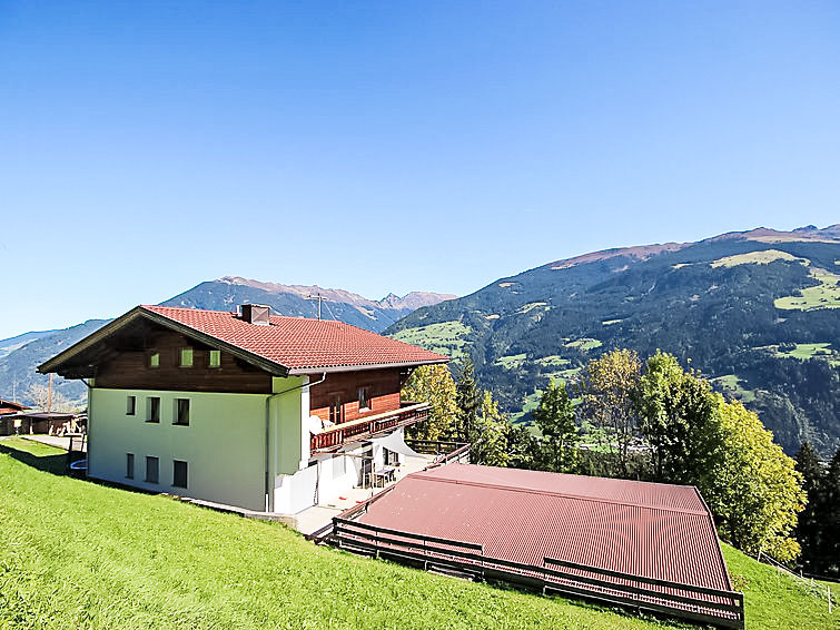 4-persoons appartement met bergzicht in Aschau im Zillertal in Aschau im Zillertal