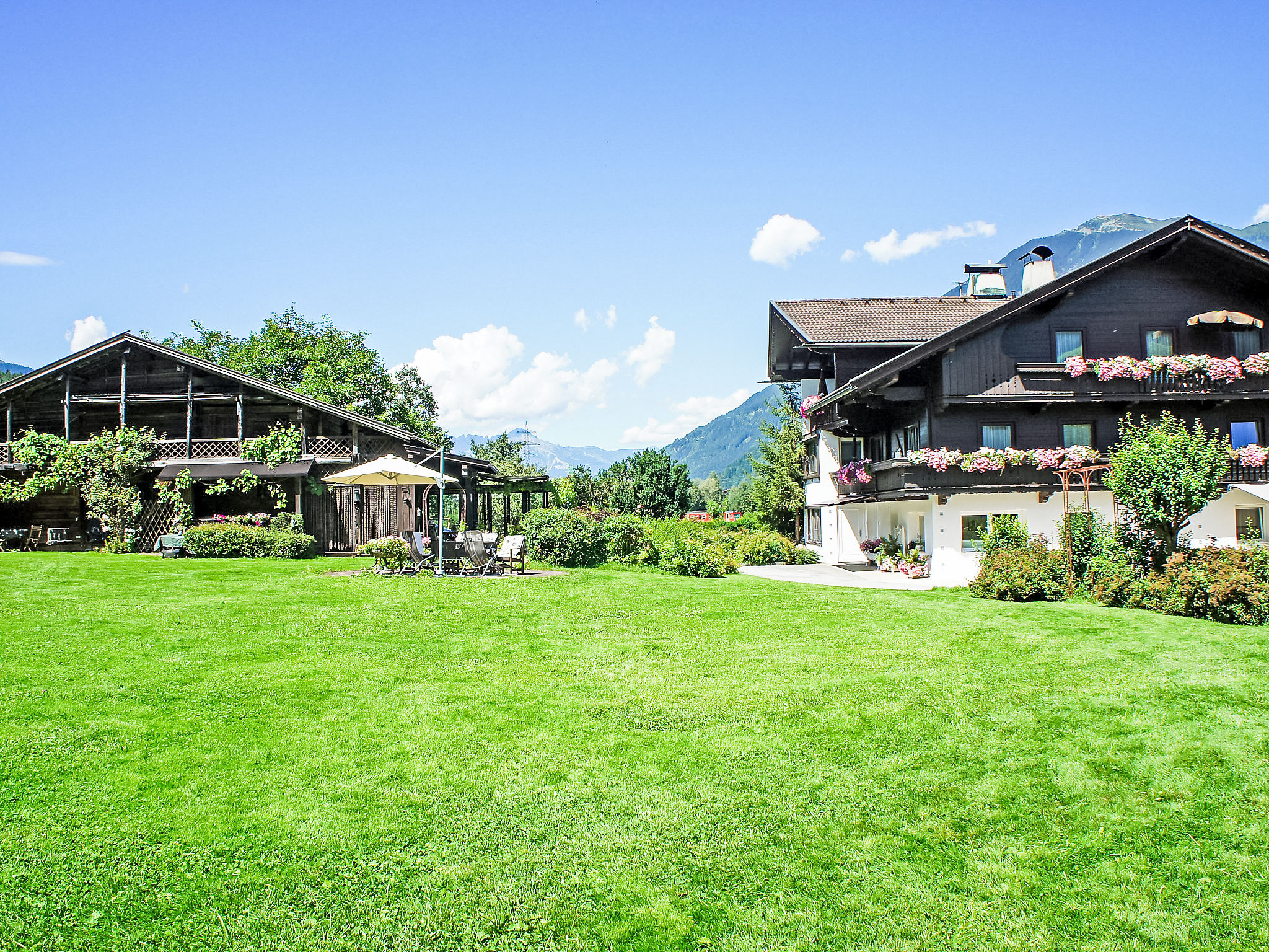 Ruim 4-persoons appartement aan de golfbaan in Aschau im Zillertal - foto 40