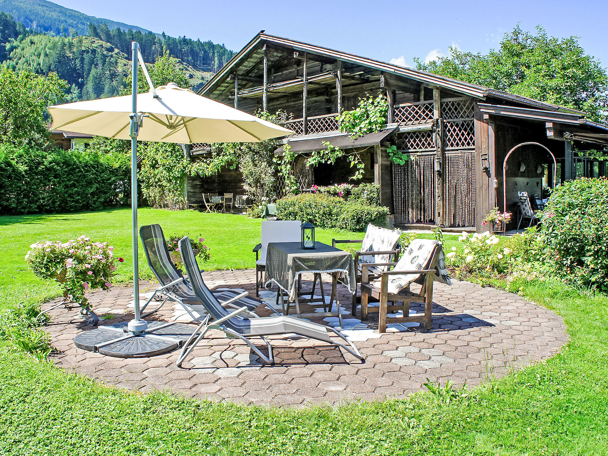 Ruim 4-persoons appartement aan de golfbaan in Aschau im Zillertal - foto 6