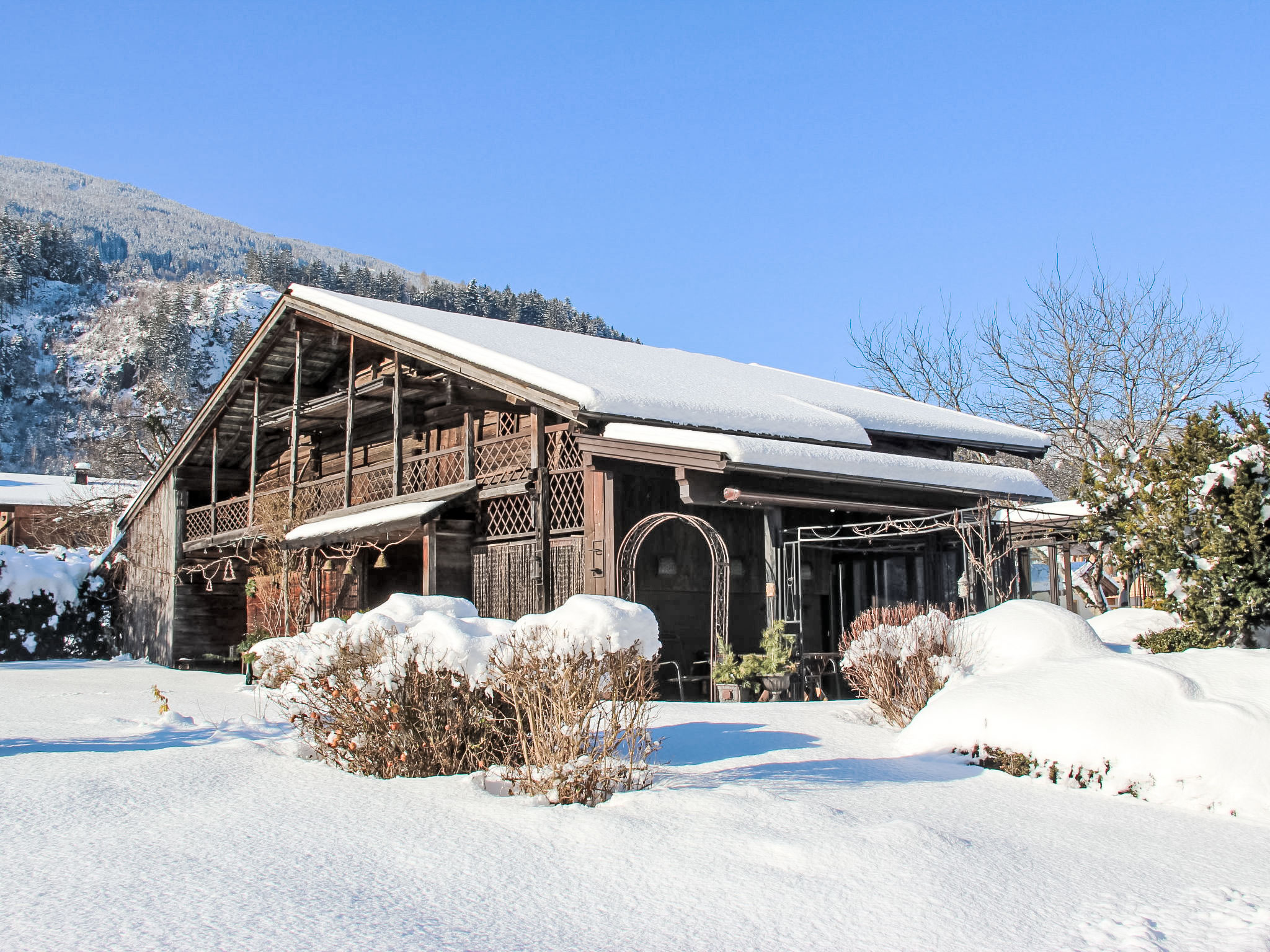 Ruim 4-persoons appartement aan de golfbaan in Aschau im Zillertal - foto 39