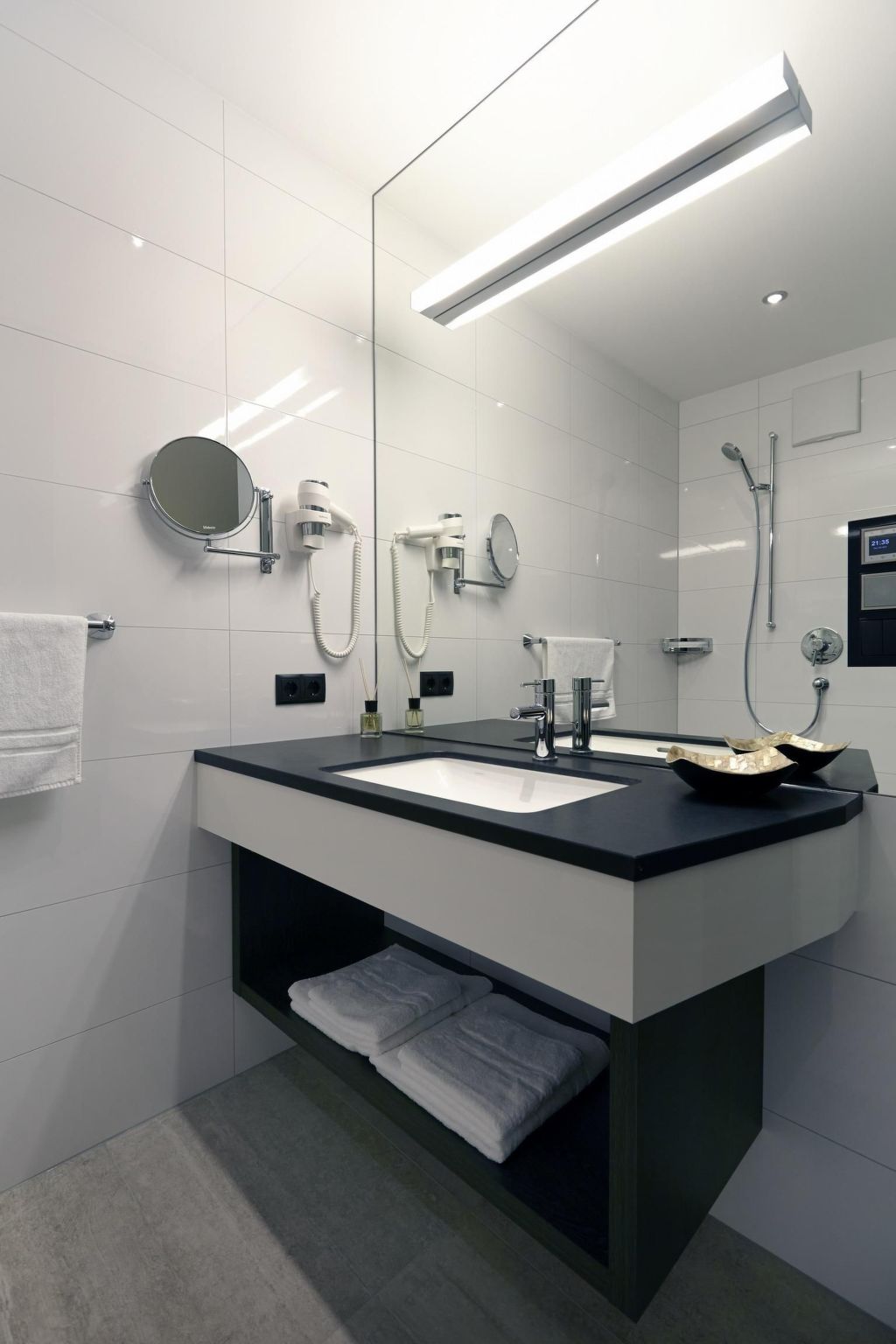 Top Level Apartments-Image-tags.info