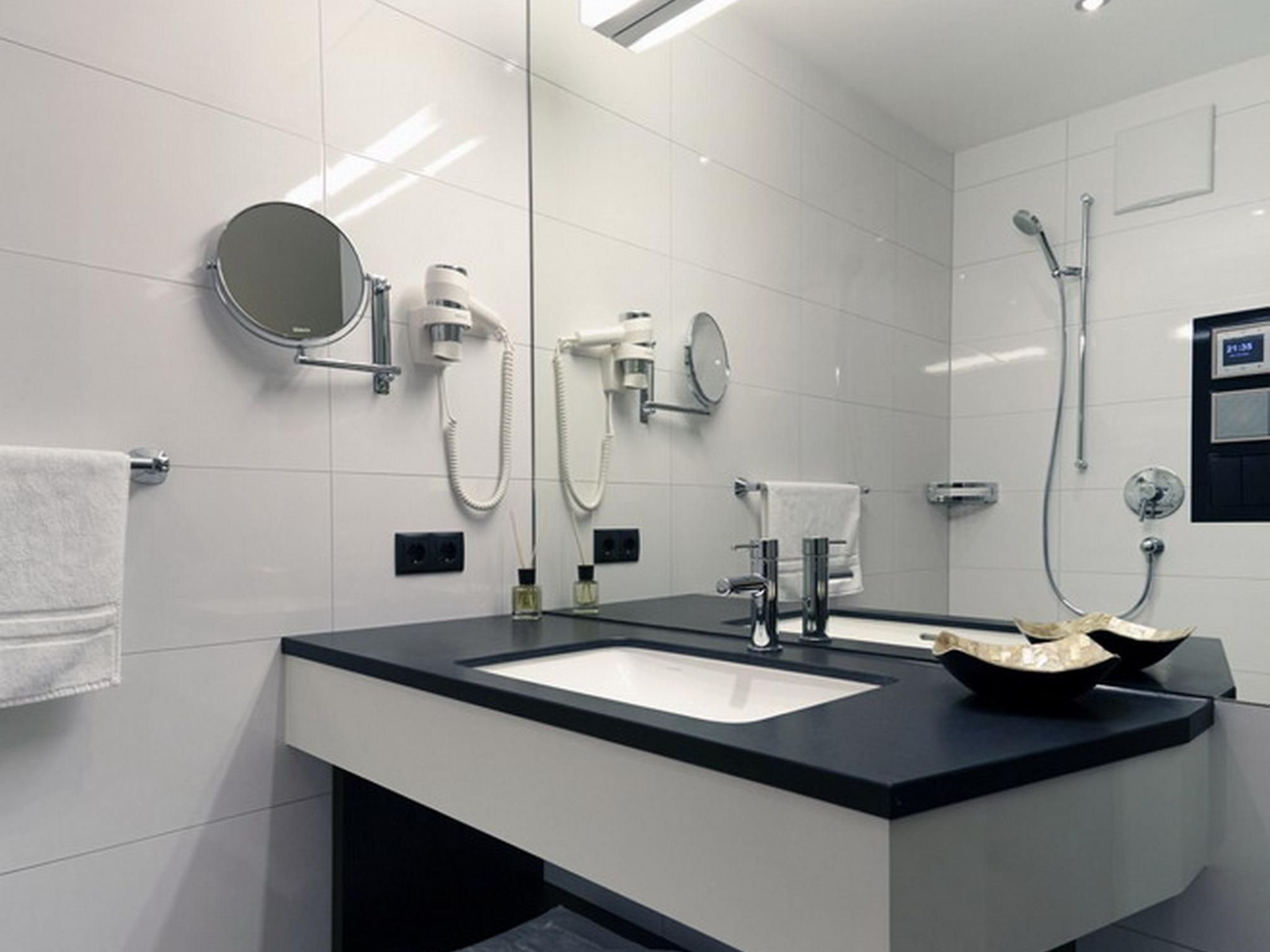 Top Level Apartments-Image-tags.info