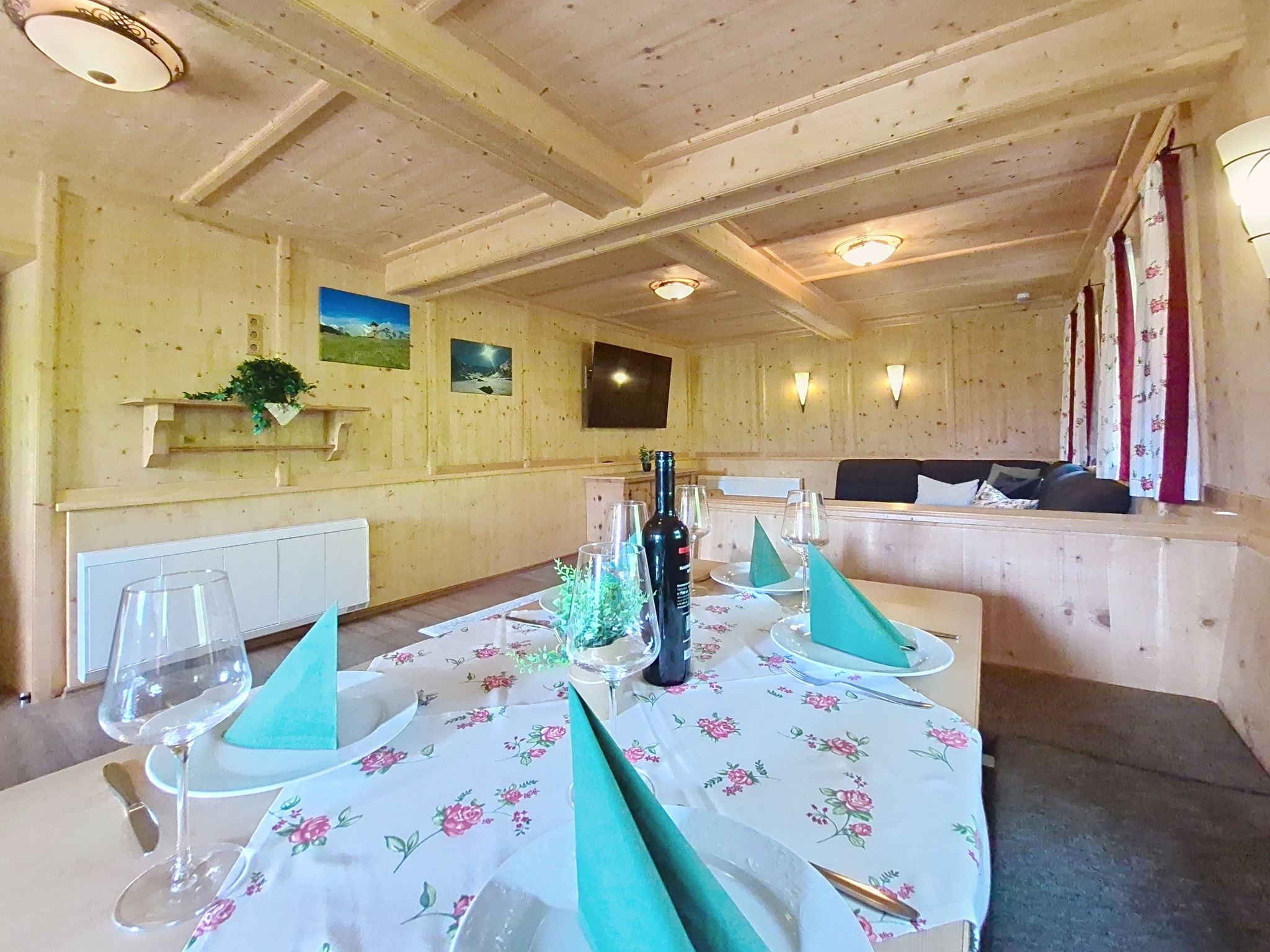 Ferienhaus Dinkl - Drinnen