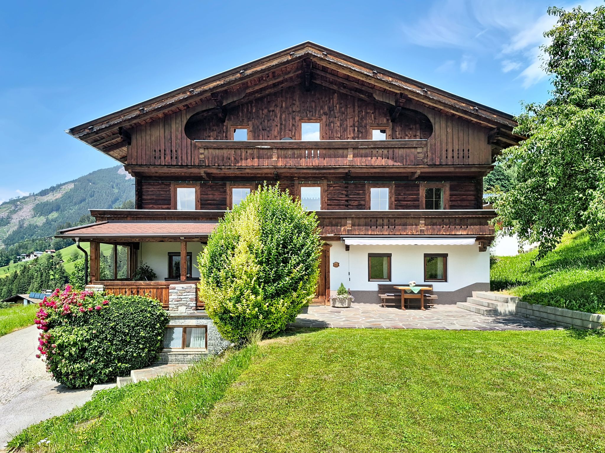 Ferienhaus Dinkl - Draußen