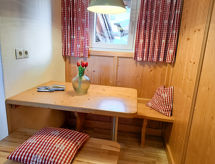Knusse vrijstaande chalet aan de piste in Mayrhofen, 100m van de skilift - thumbnail 5