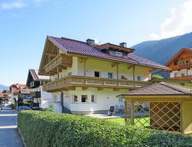 4-persoons appartement aan de piste in Mayrhofen · 50 m² - thumbnail 1