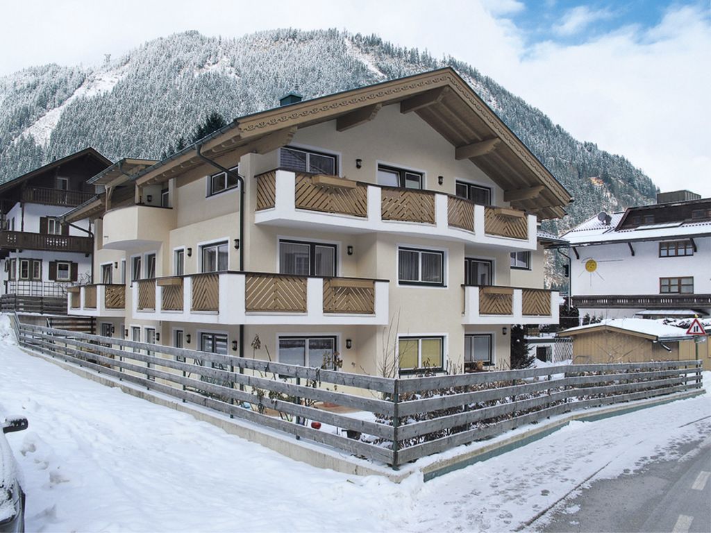 Ferienwohnung Rosa (MHO135) Ferienwohnung  Mayrhofen