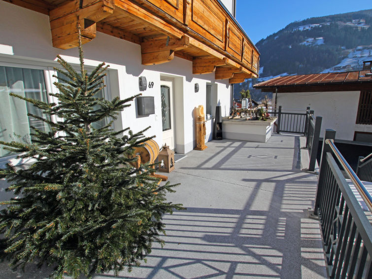 Photo of Waldeck 2