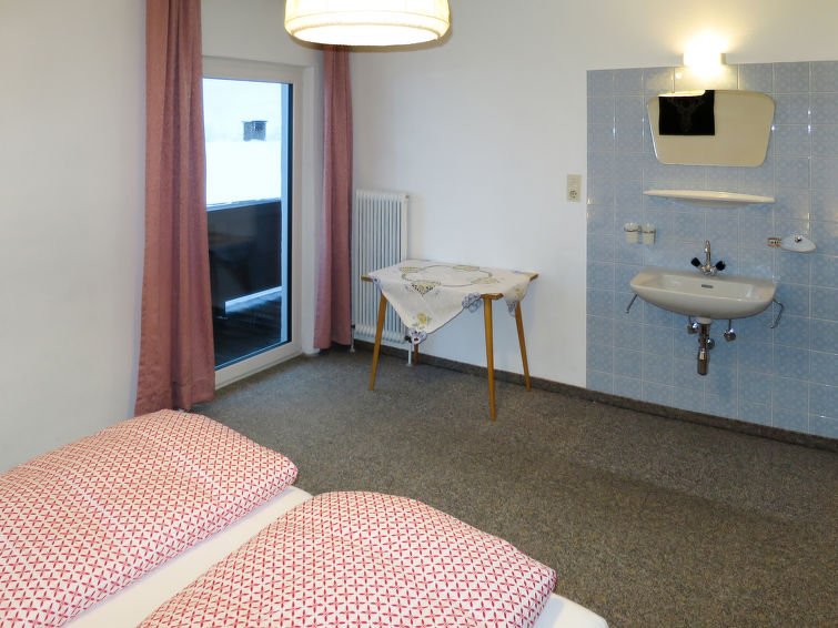 Photo of Waldeck 2