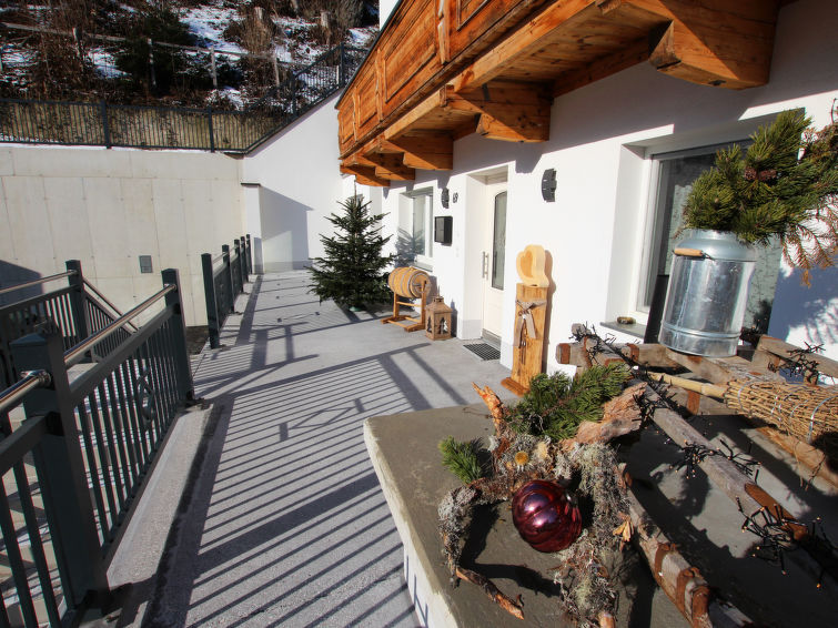 Photo of Waldeck 2