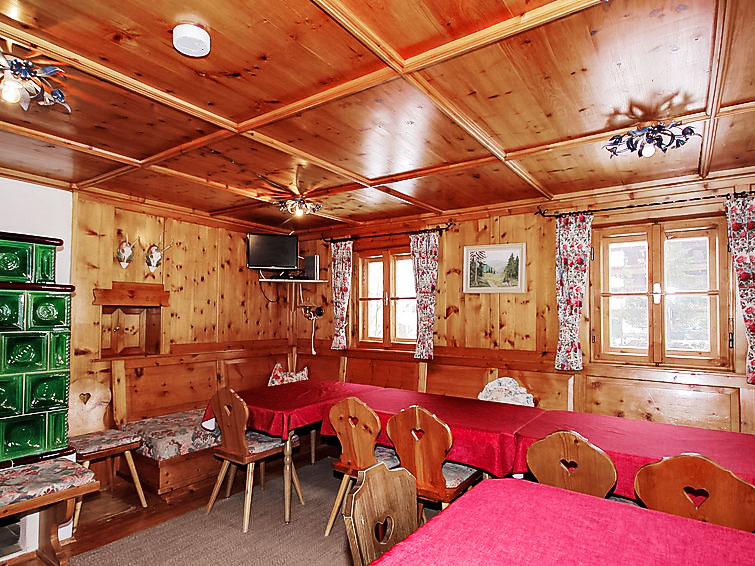 Vacation home Tux Holiday Home