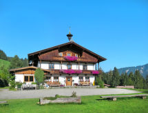 Holiday home Schwalbenhof