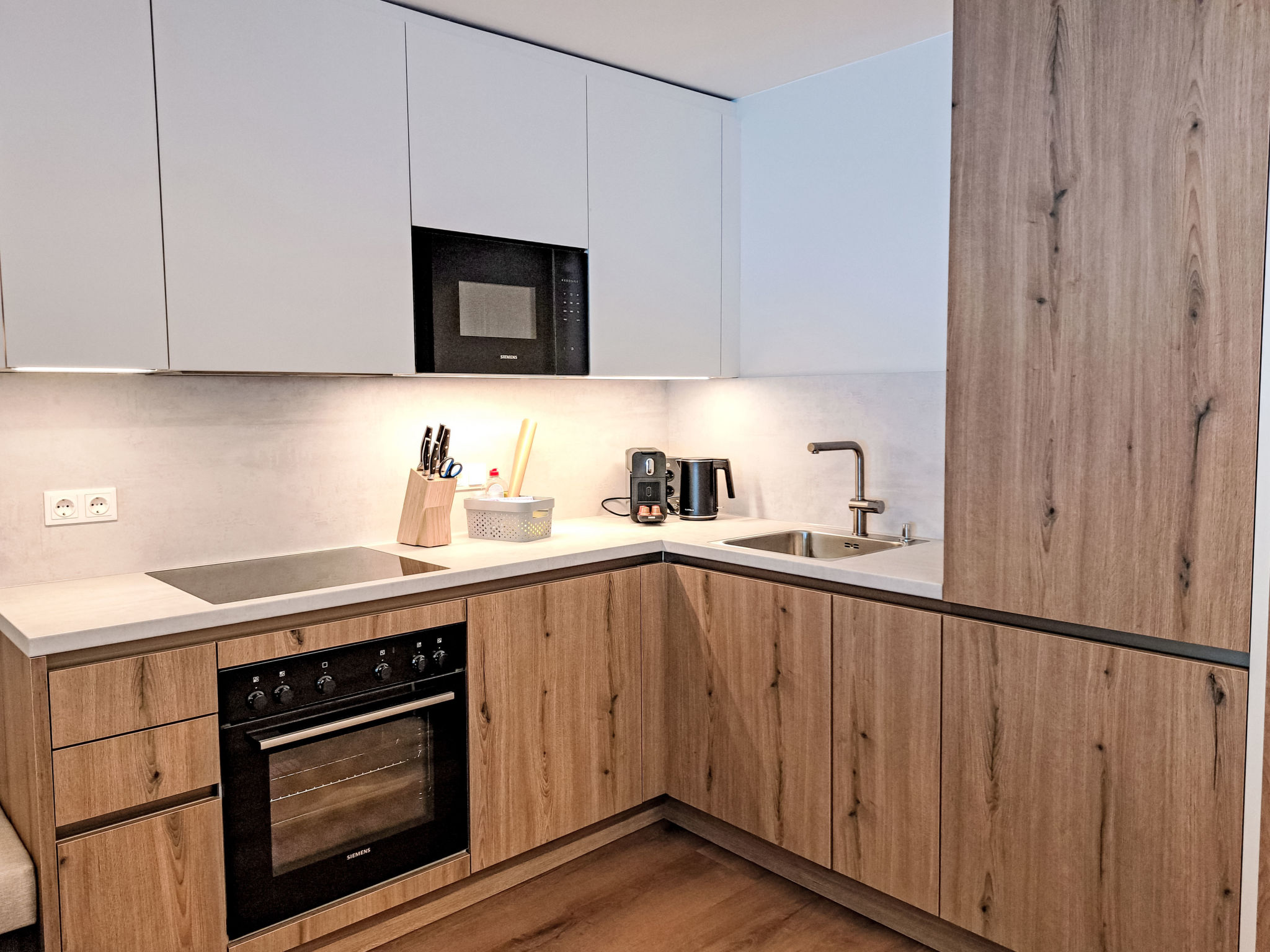 Appartement Aparthotel Iris – Cuisine et coin repas, photo 19 sur 78