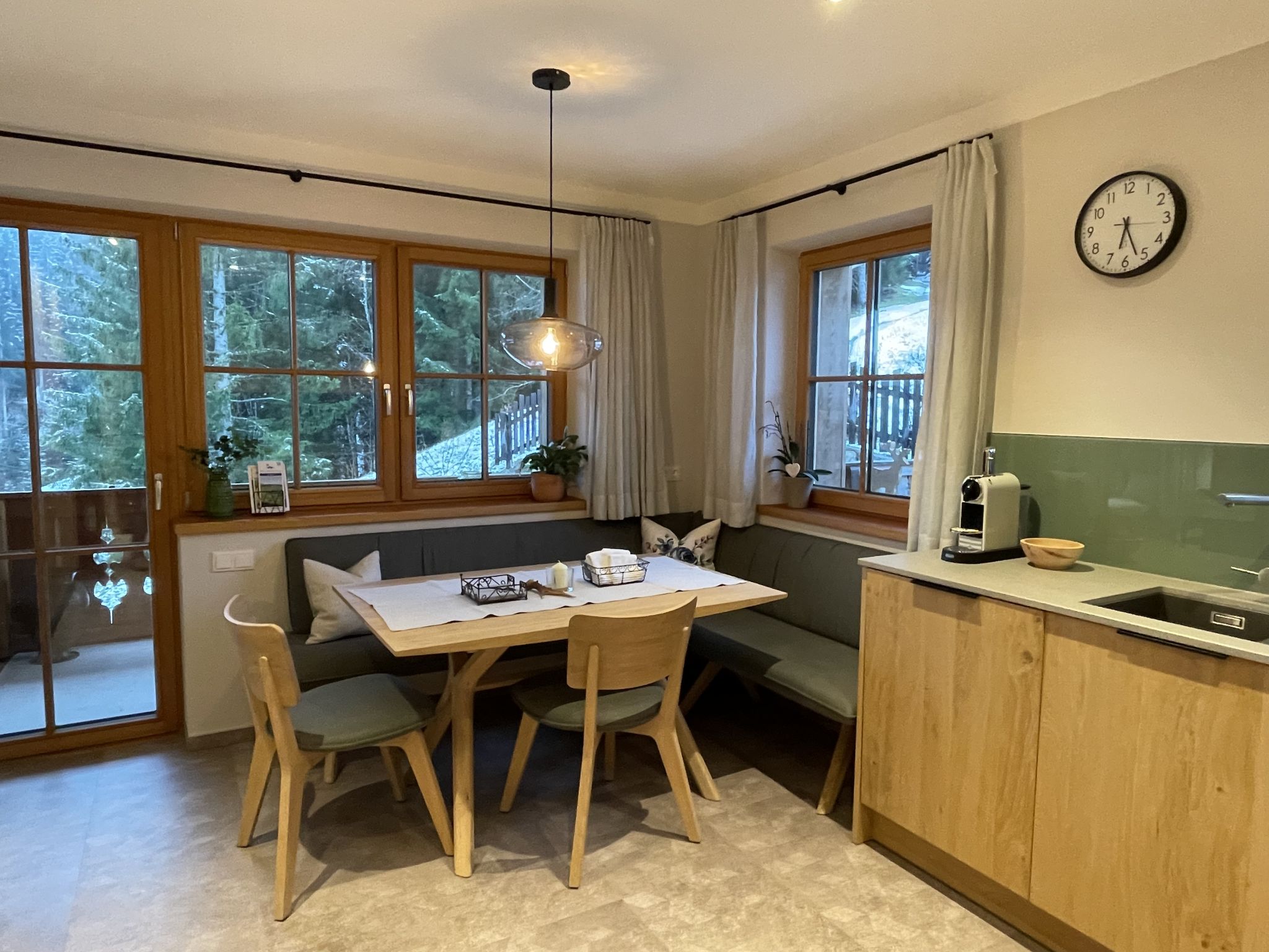 Appartement Panorama Chalet Tirol – Cuisine et coin repas, photo 8 sur 127