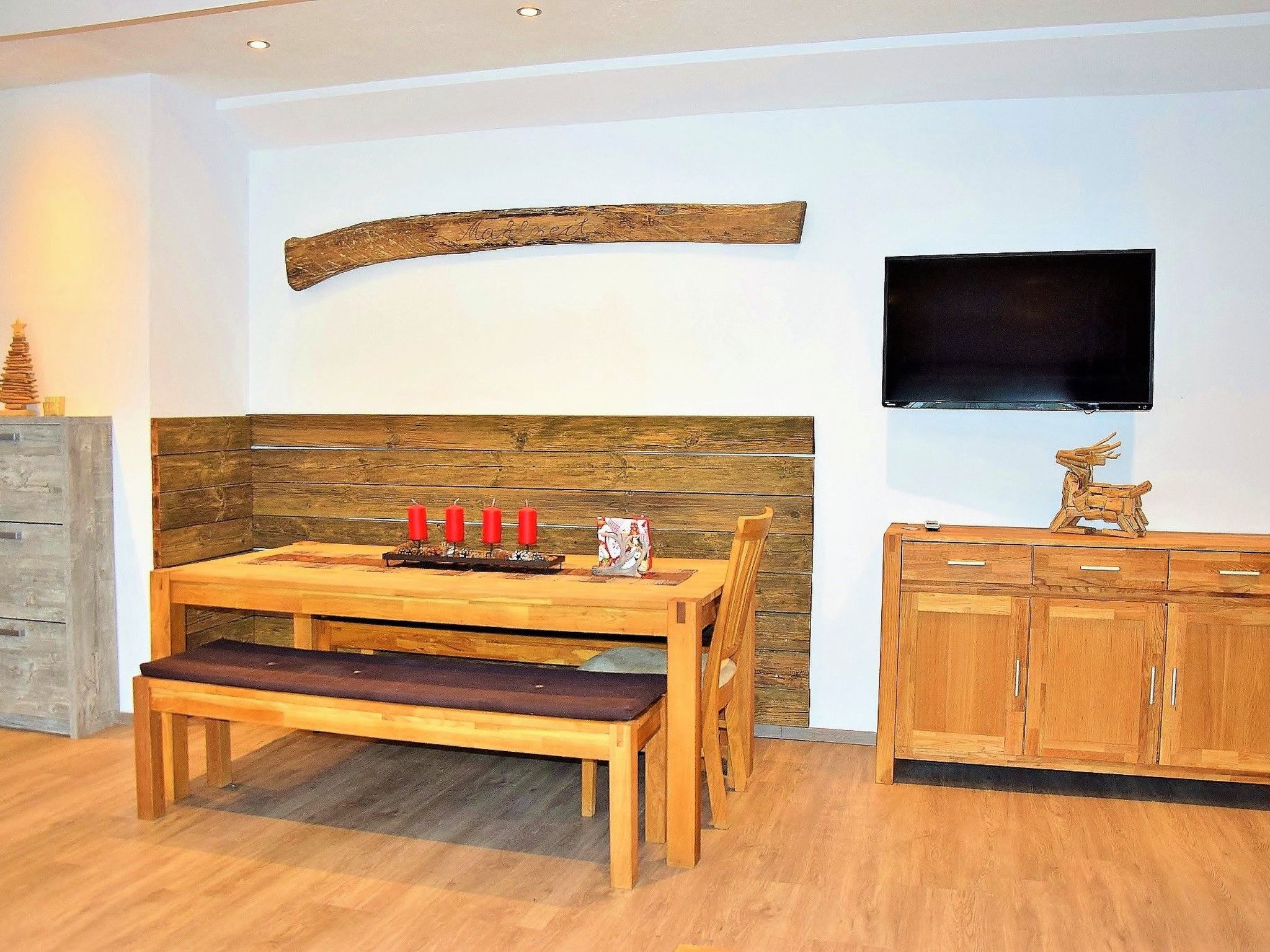 Luxuswohnung im Tiroler Almstil-Image-tags.info