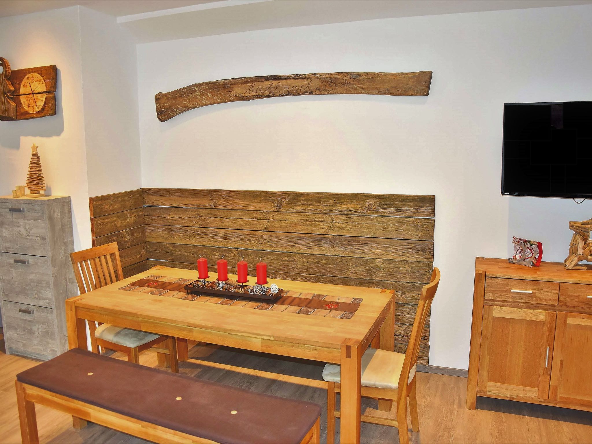 Luxuswohnung im Tiroler Almstil-Image-tags.info