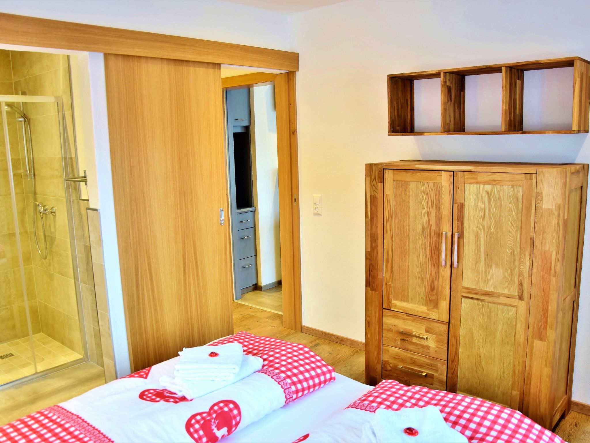 Luxuswohnung im Tiroler Almstil-Image-tags.info