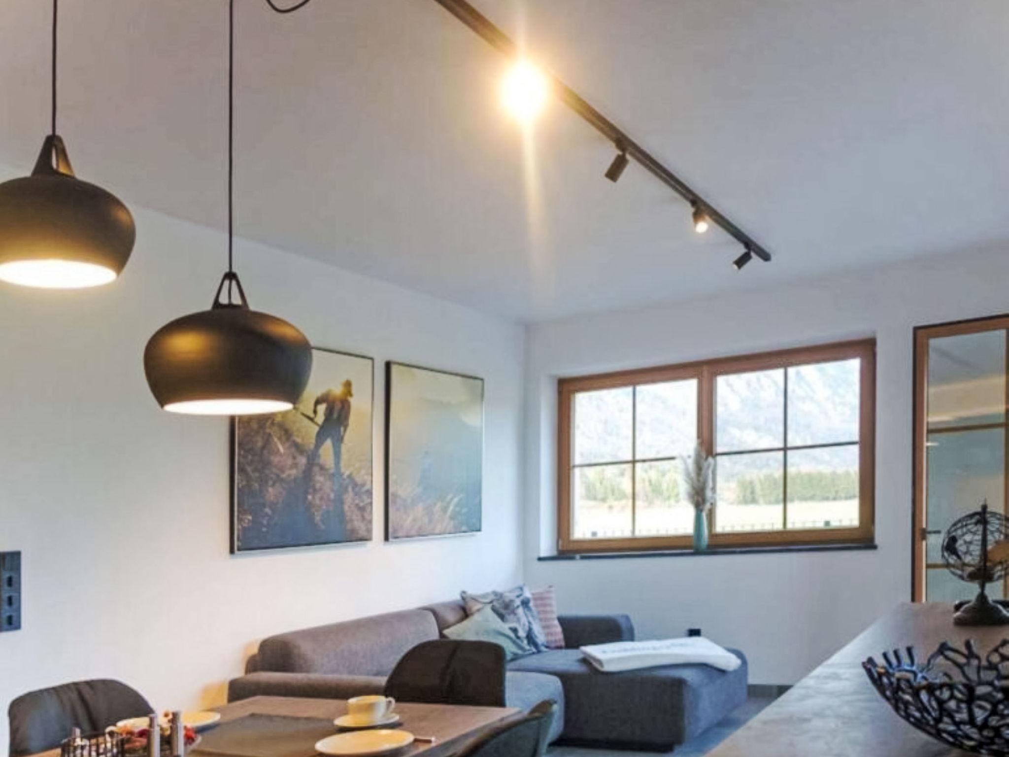 "Die Tagträumerei", appartement 3-kamers 76 m2, op de begane grond. Zeer luxueus en smaakvol ingericht: 2 2-pers. kamers, elke kamer heeft Kabel-TV (Flatscreen TV). Woonkeuken (oven, afwasmachine, 4 ..