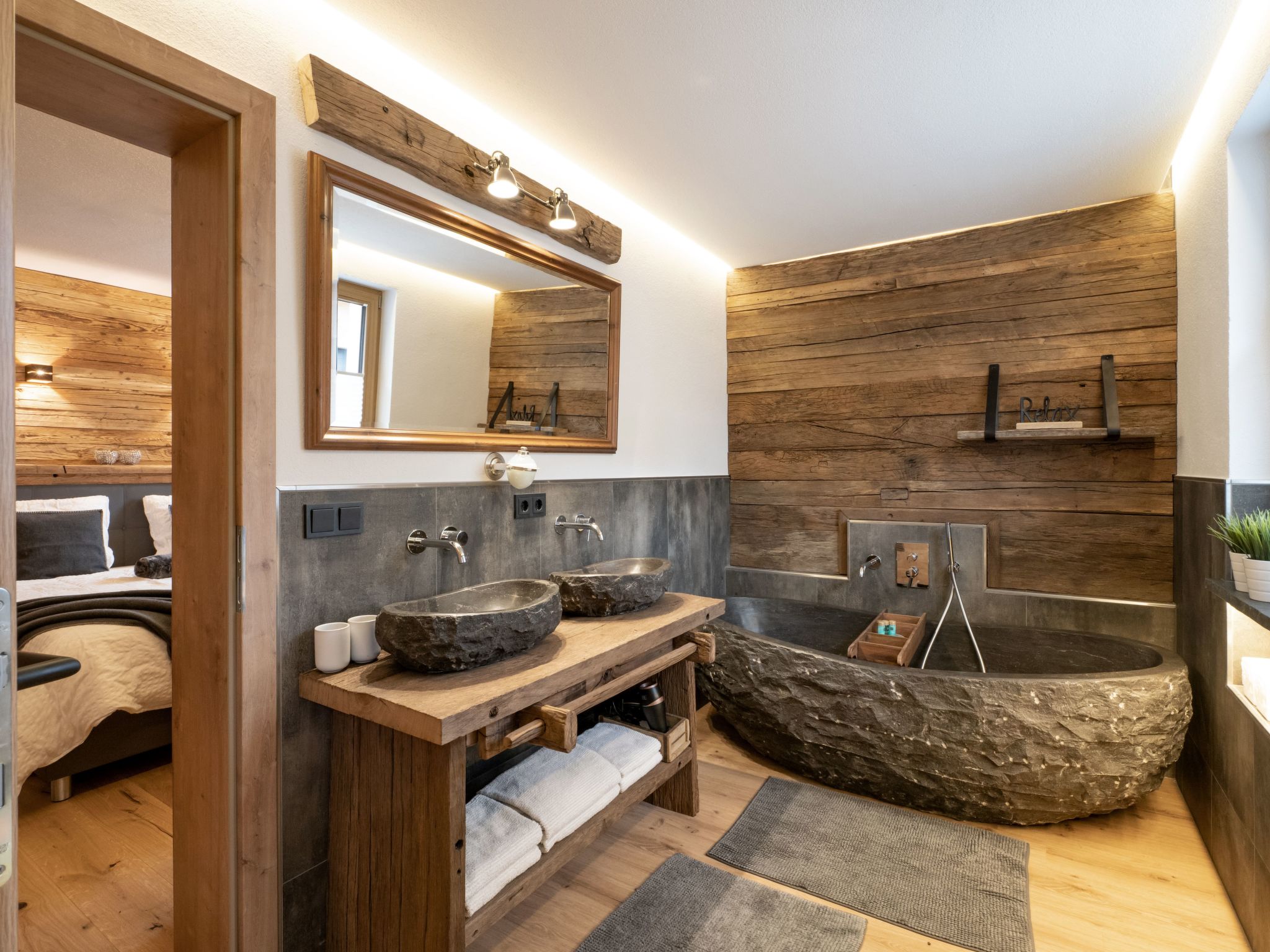 Alpine Lodge-Drinnen