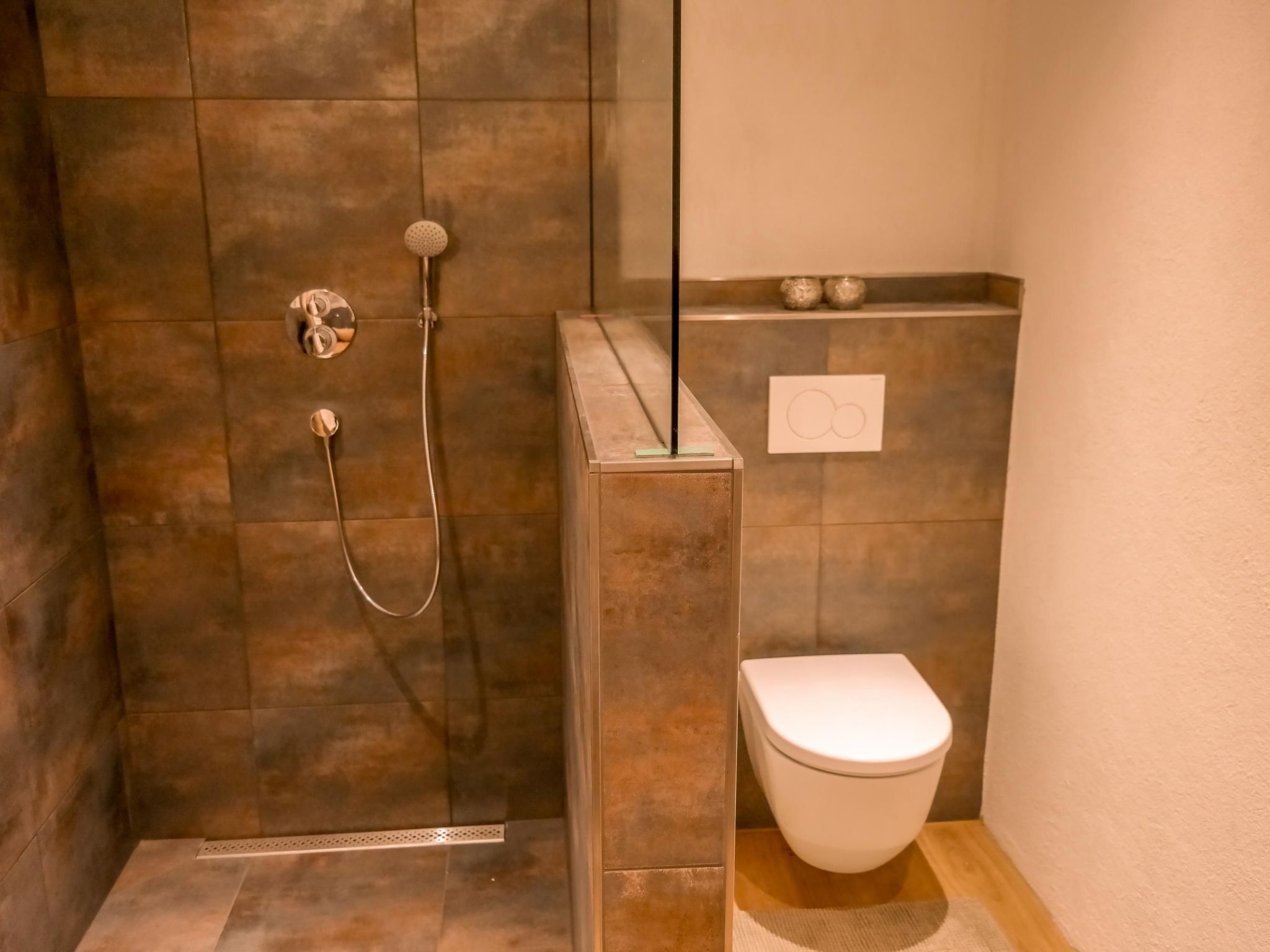 Luxuriöse Ferienwohnung mit Terrasse-Binnen