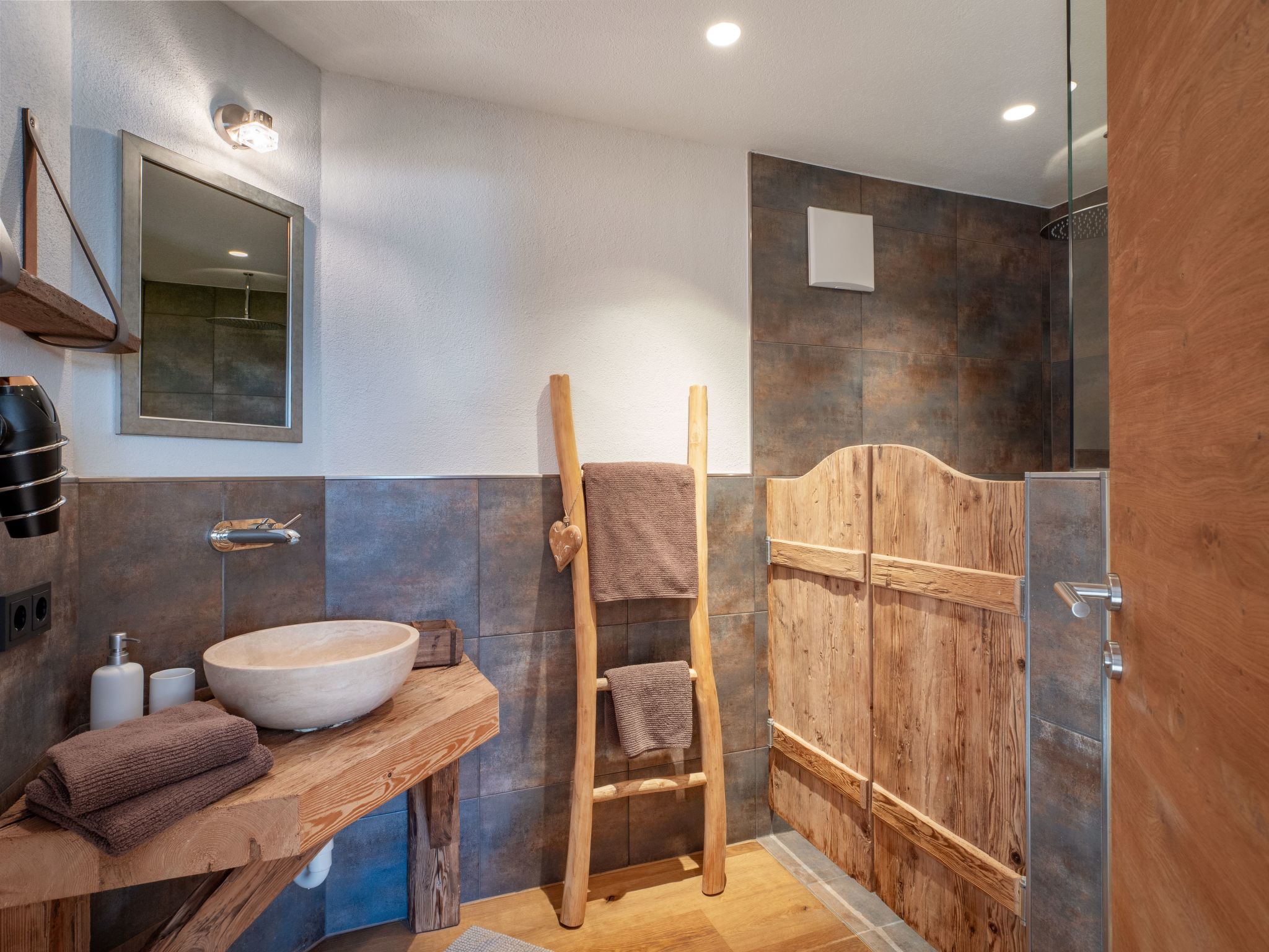 Luxuriöse Ferienwohnung mit Terrasse-Binnen