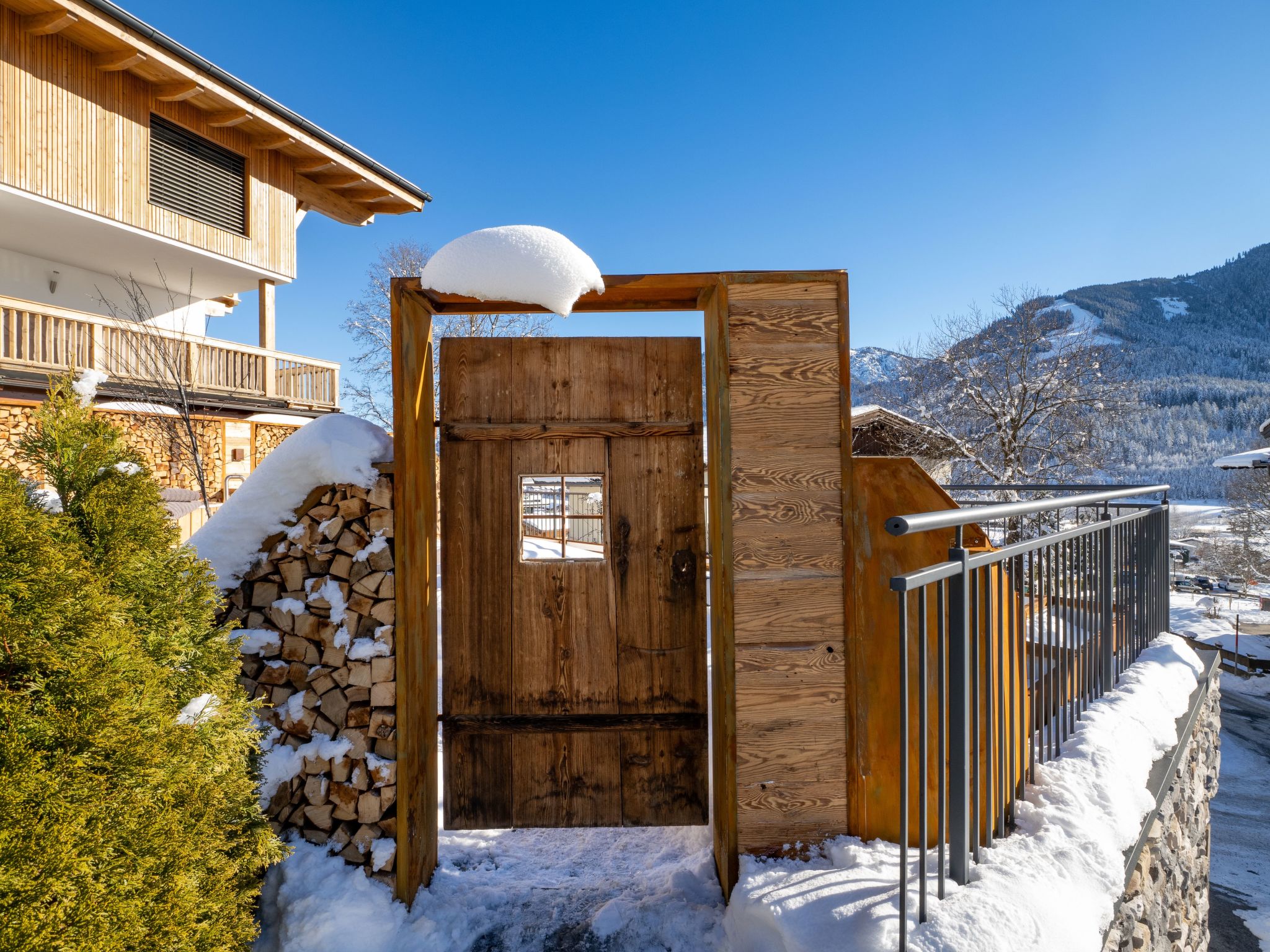 Luxuriöse Ferienwohnung mit Terrasse-Binnen