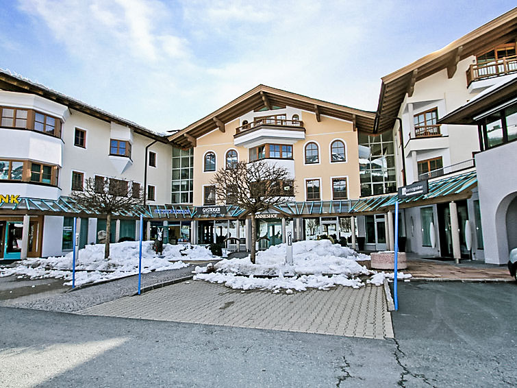 Search and Stay Destinations. House Accommodation in Aurach bei Kitzbühel, Aurach bei Kitzbühel - Tirol - Austria