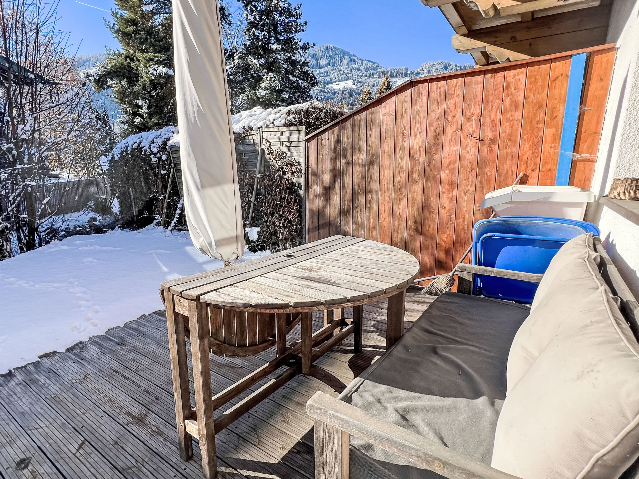 Blauer Elefant-Binnen