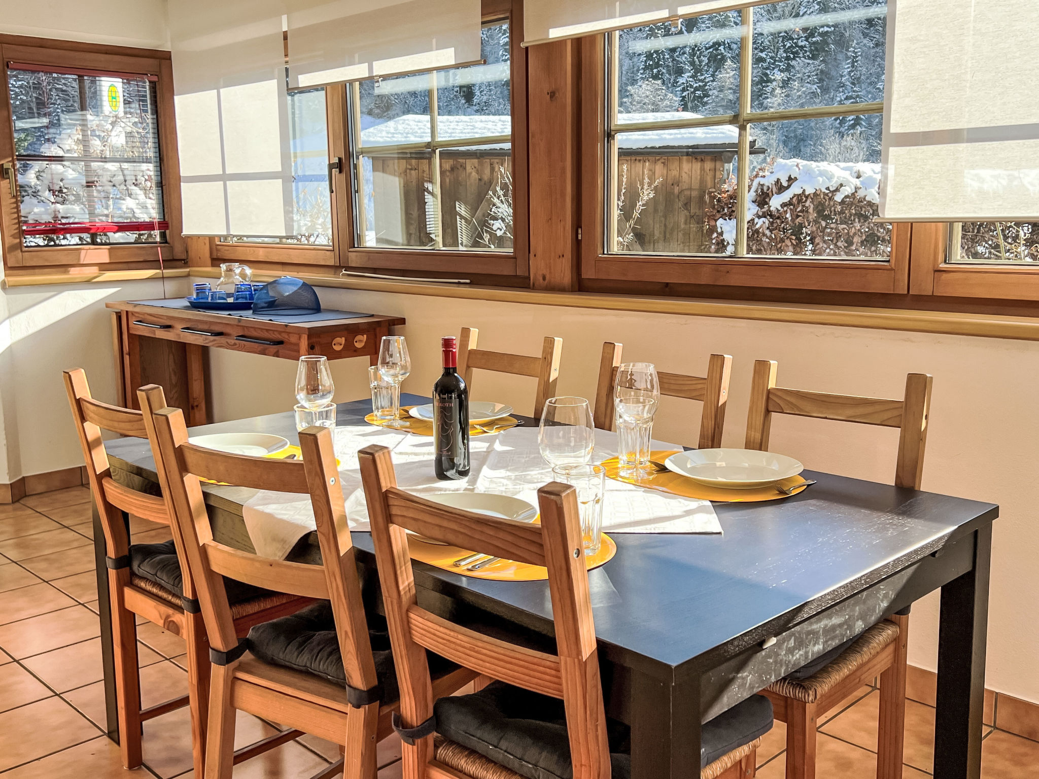 Blauer Elefant-Binnen