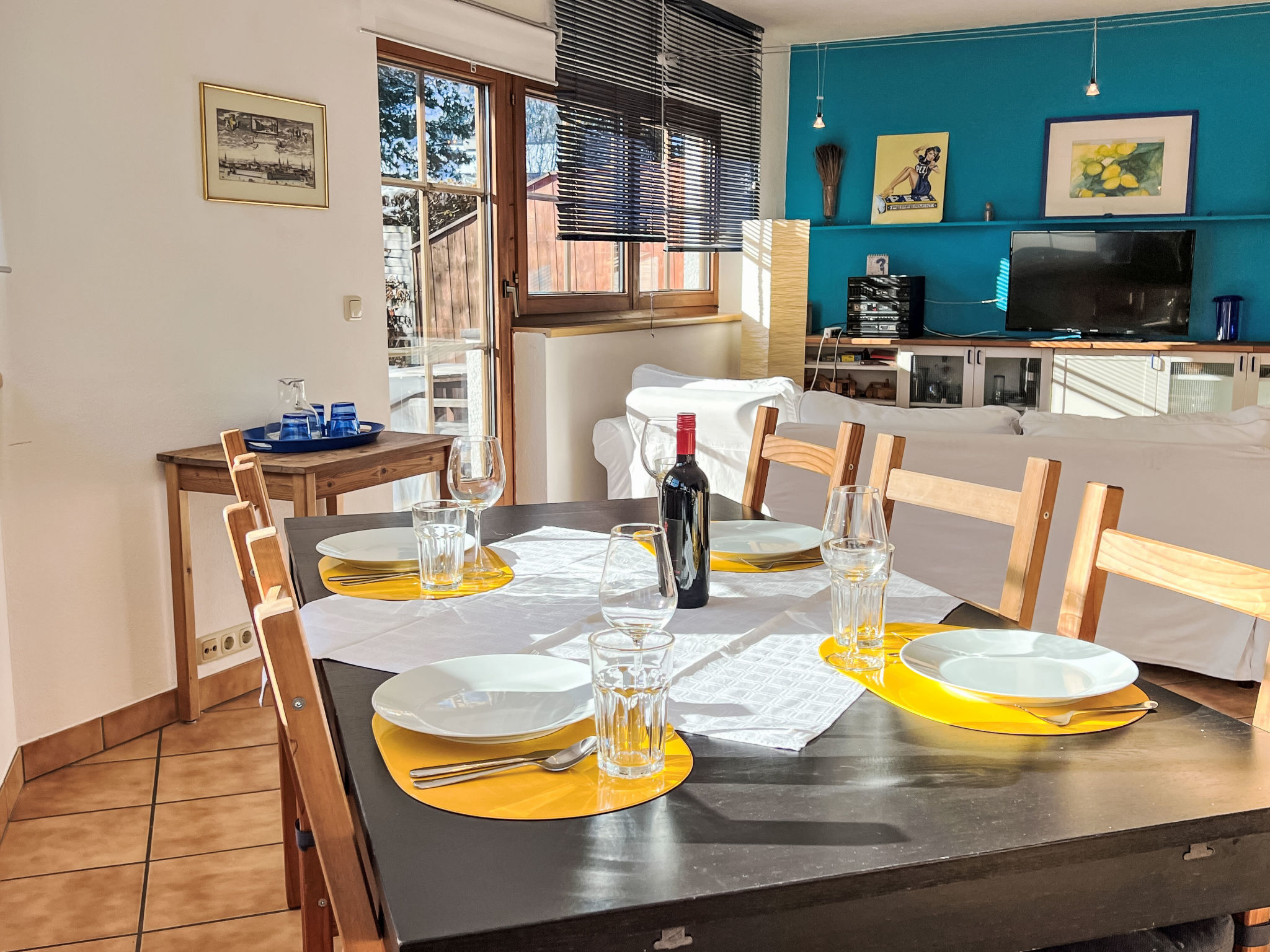 Blauer Elefant-Binnen